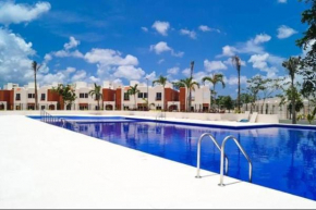 Casa inteligente en Cancún con alberca familiar